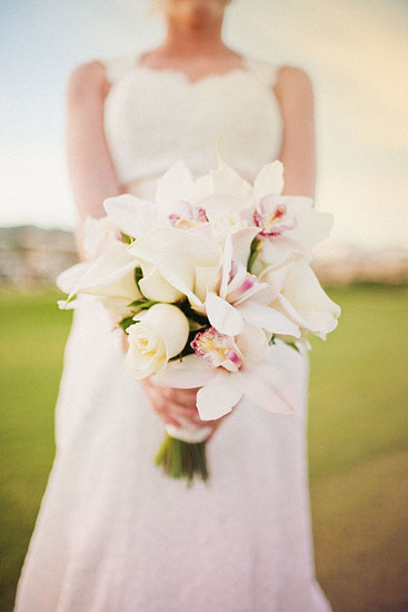 Simple and modern white wedding bouquet - Photo by Ryan Flynn Photography